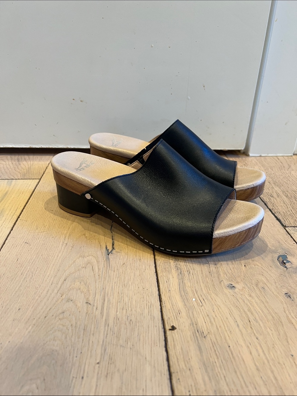 Dansko Black Leather Open-Toe Clogs with Wood-Effect Sole 39